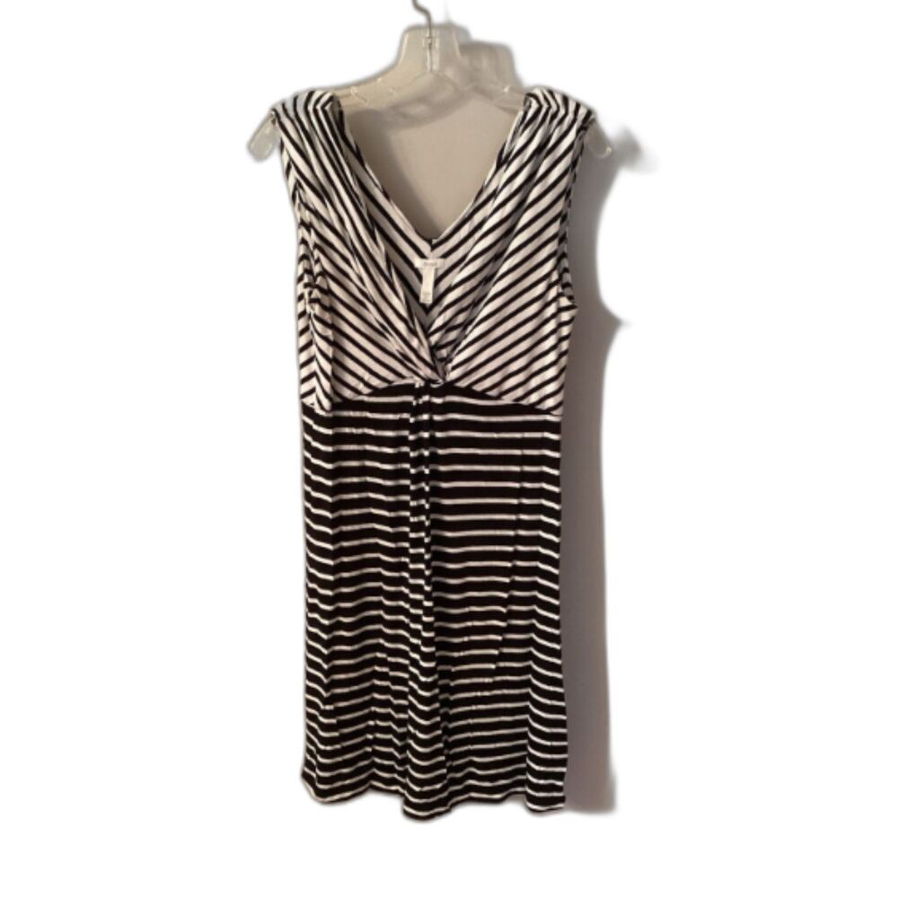 Soma size medium black and white striped sleeveless jersey casual dress